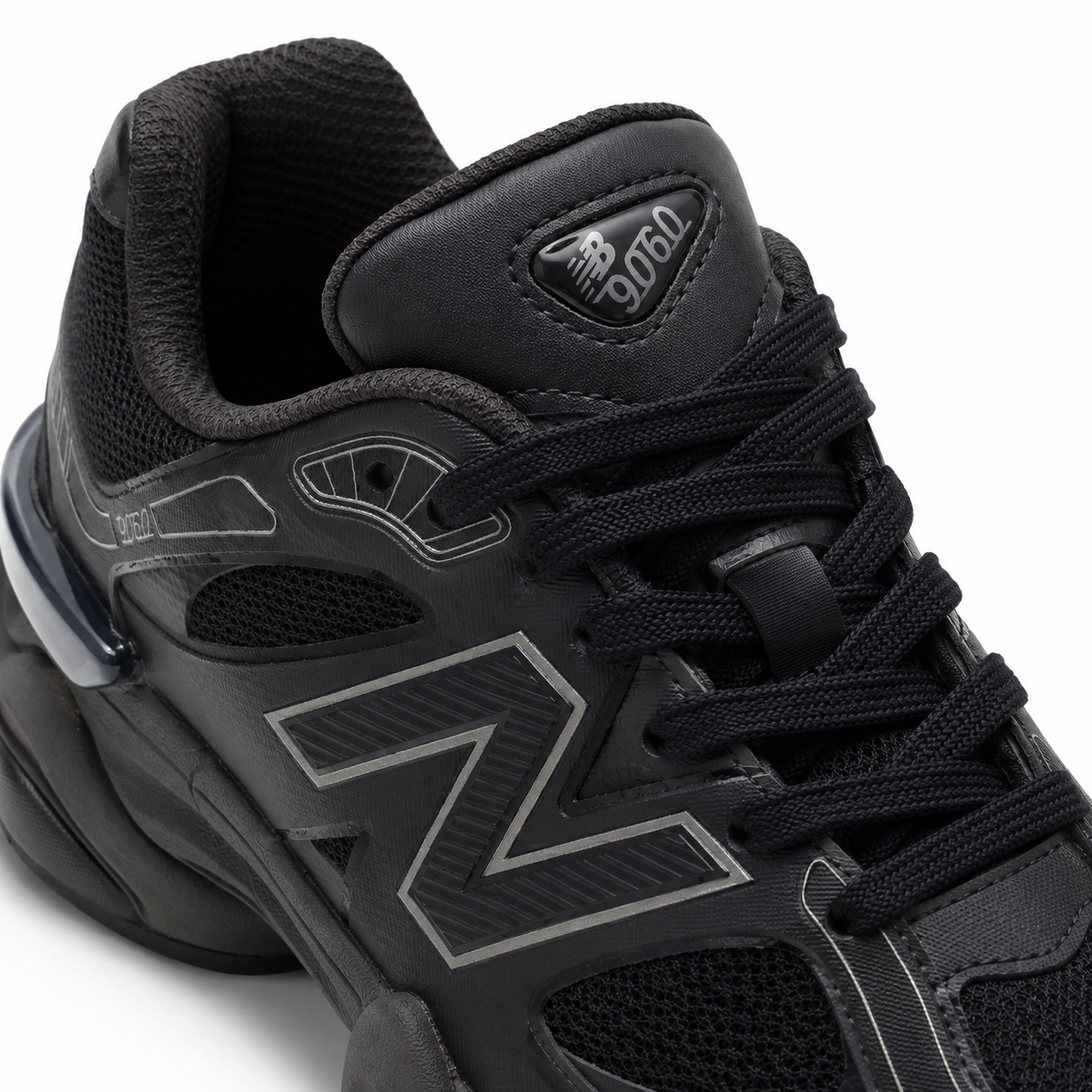 New Balance 9060 Z Triple Black